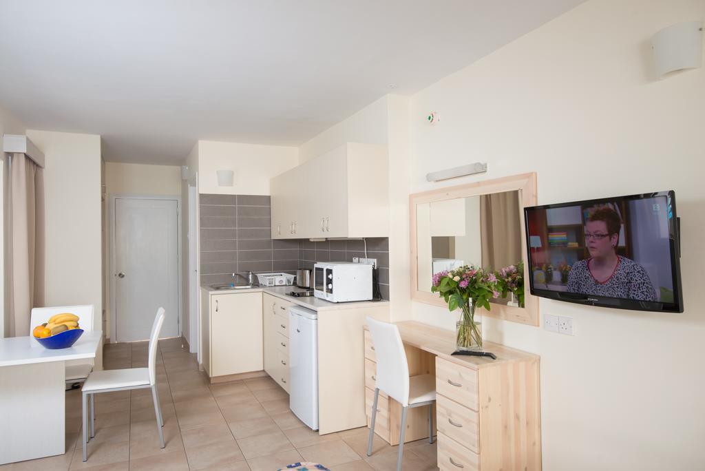 Aparthotel Eligonia 3*