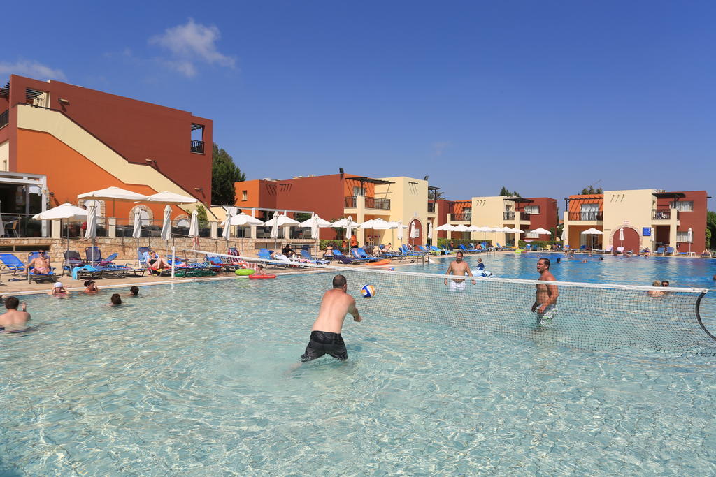 Panas Village Aparthotel 4*