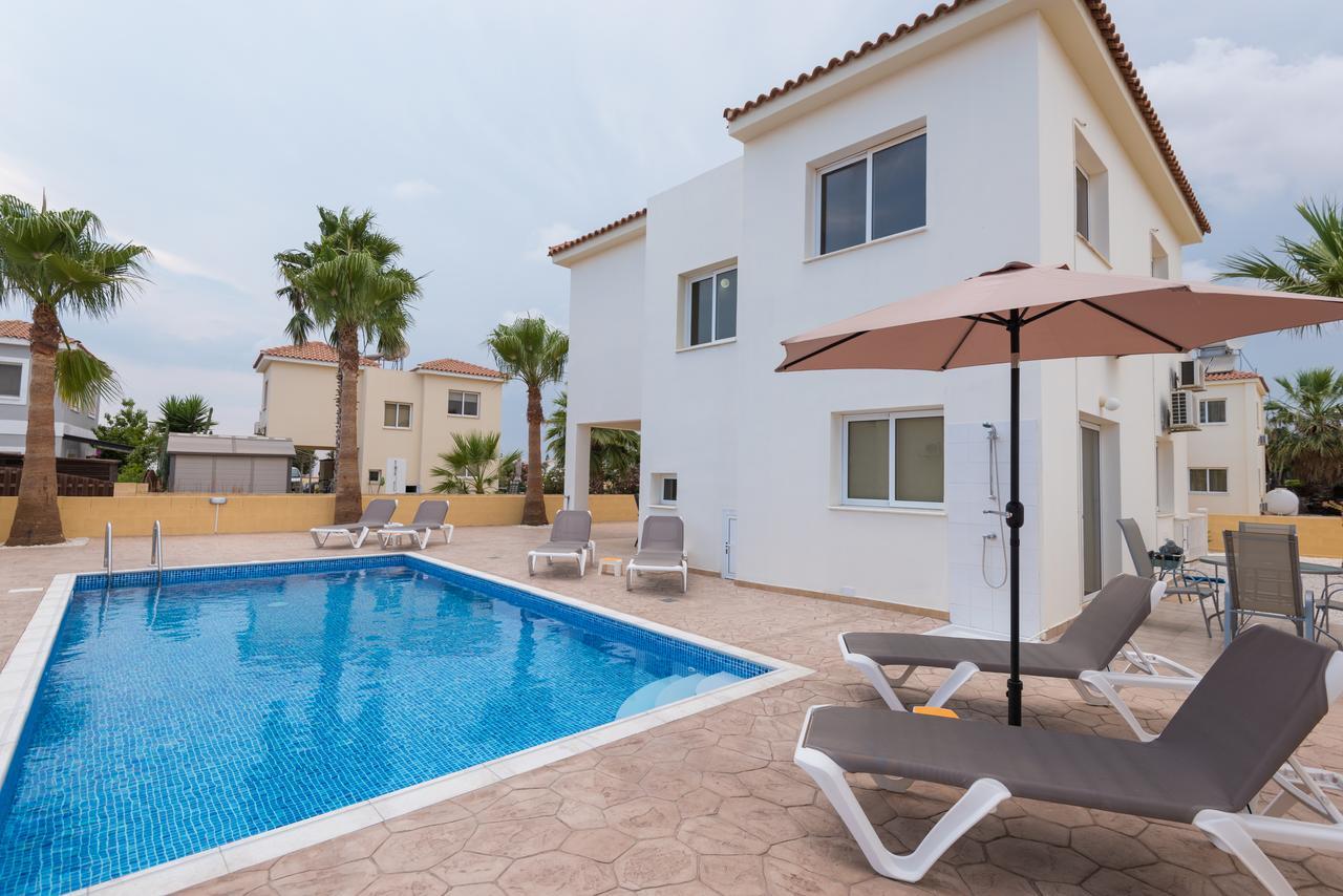 Mare Villa *