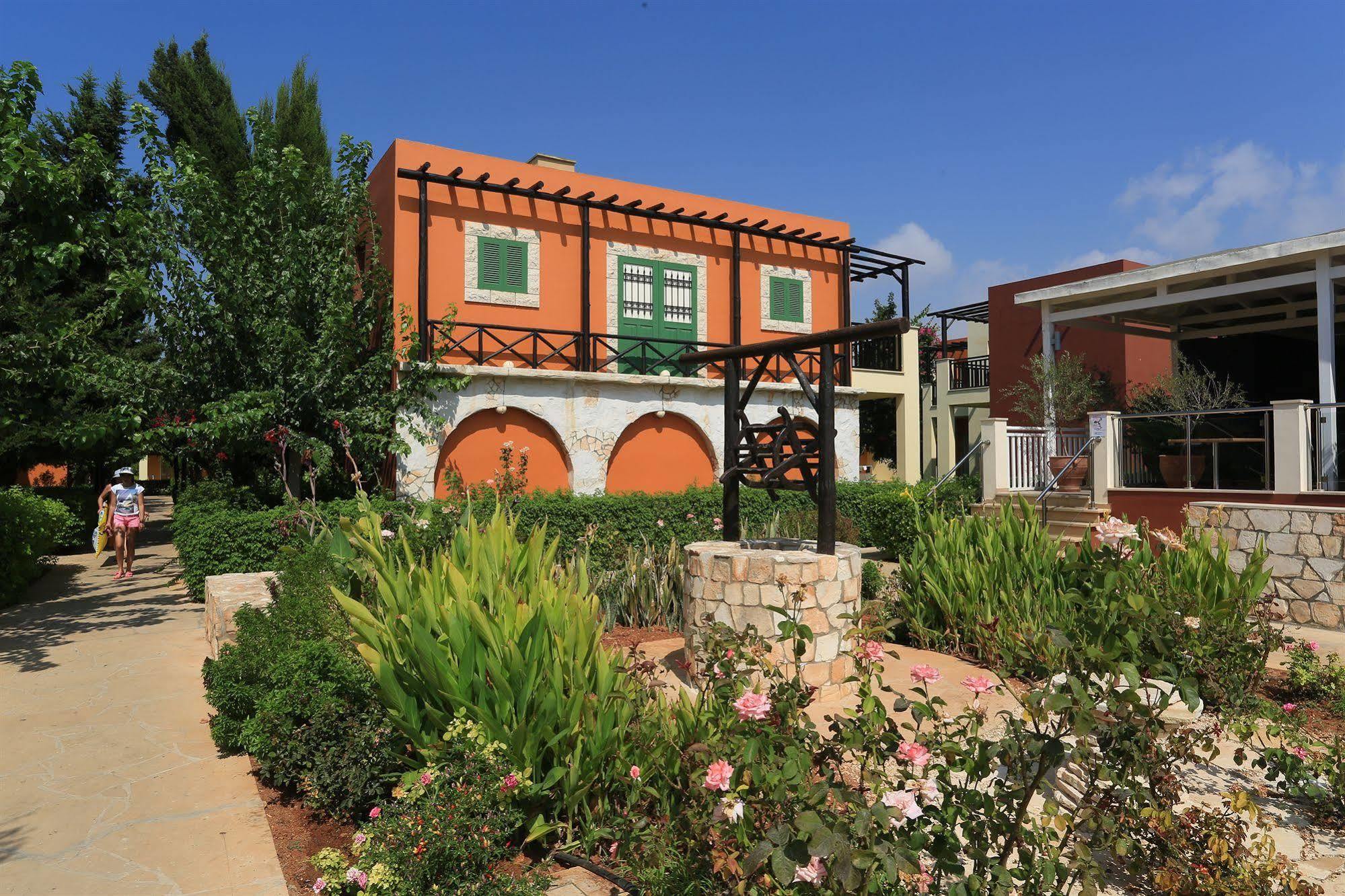 Aparthotel Panas Village Agia Napa