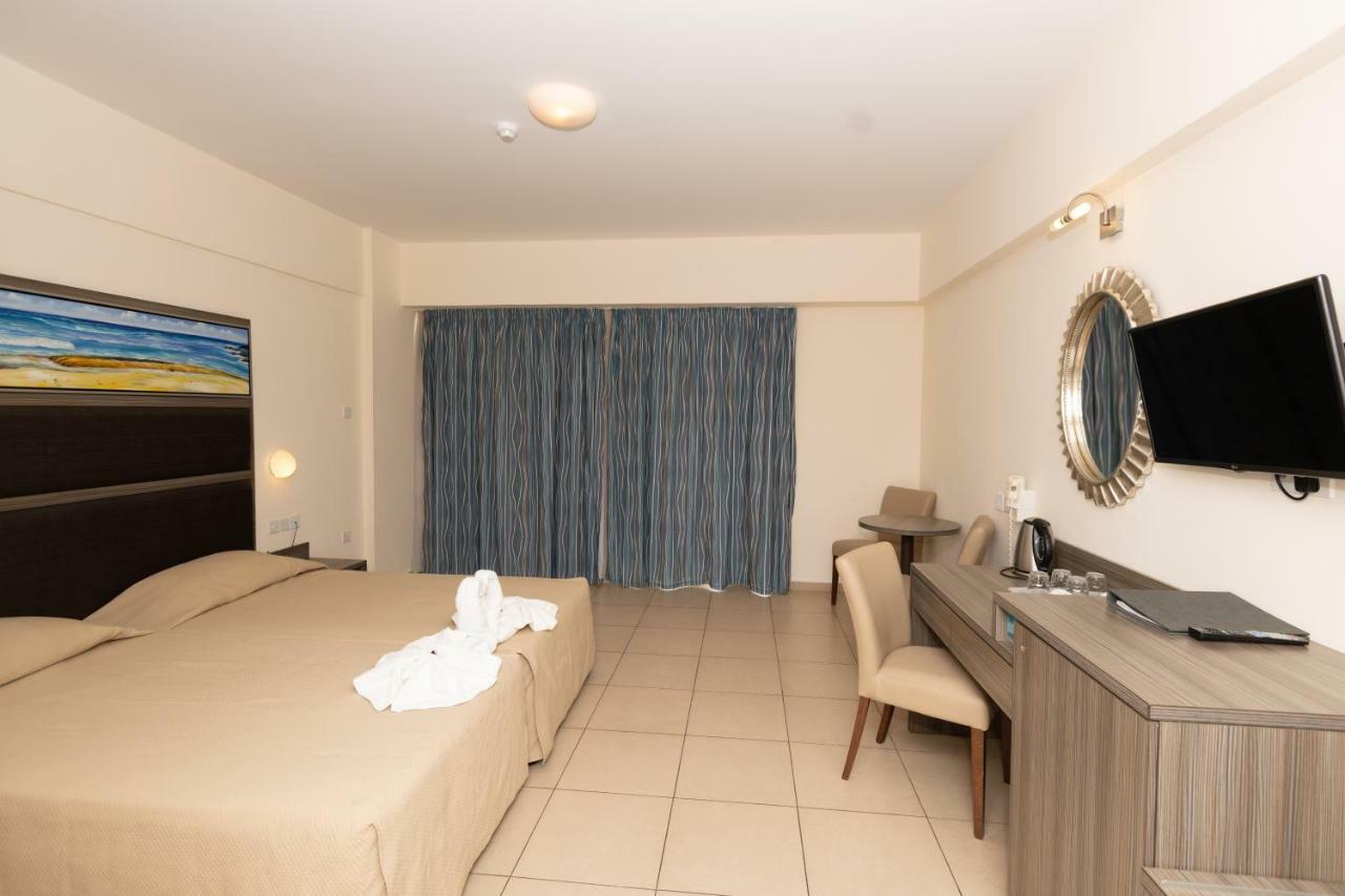 Tofinis 4* Agia Napa