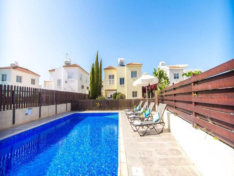 040 Ayia Napa