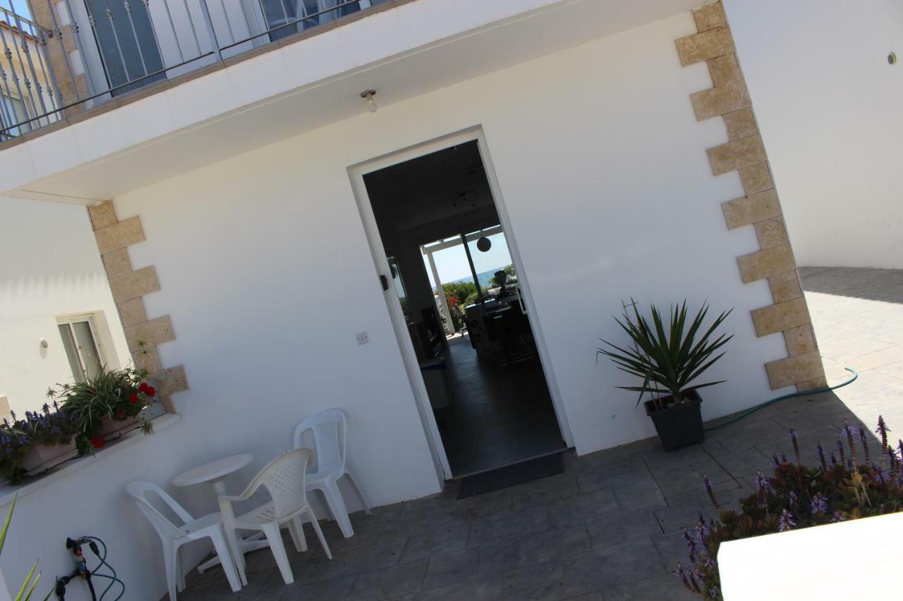 Gorgona Seafront 3 Bedroom With Private Swimming Pool