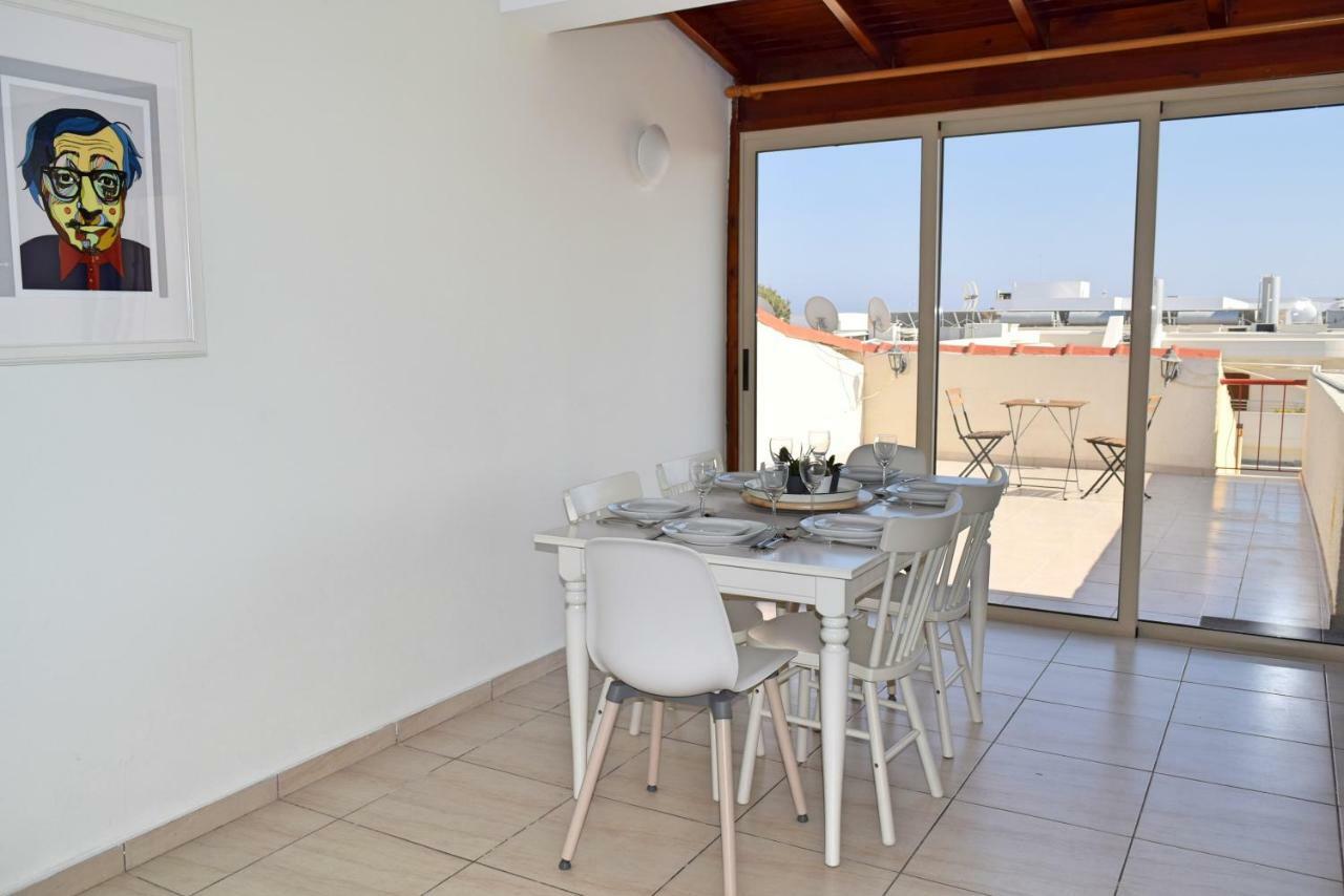 Freminore Apts. Apartment