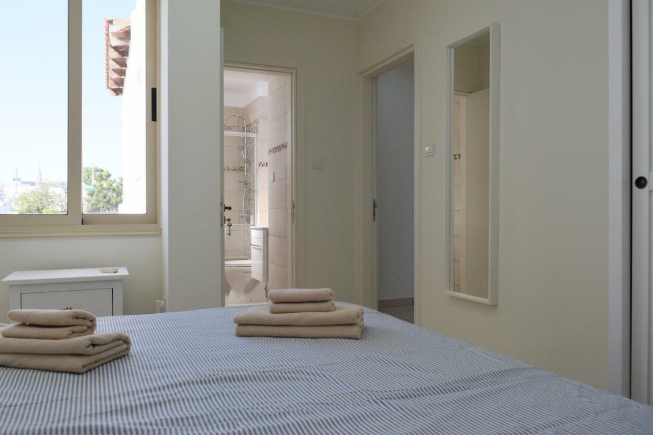 Freminore Apts. Apartment *