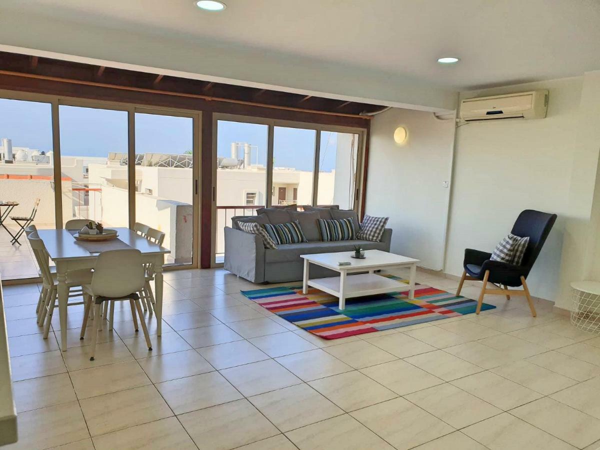 Freminore Apts. Apartment *