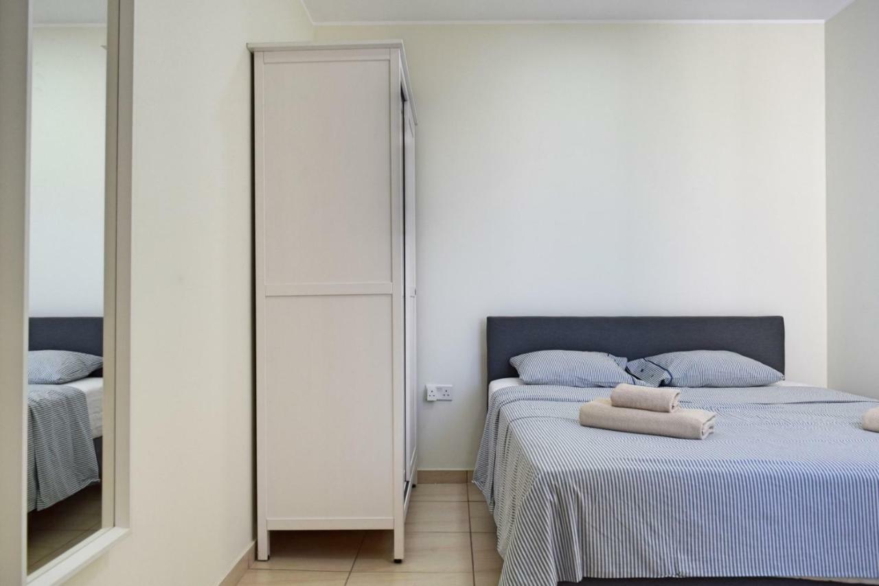 Apartment Freminore Apts.