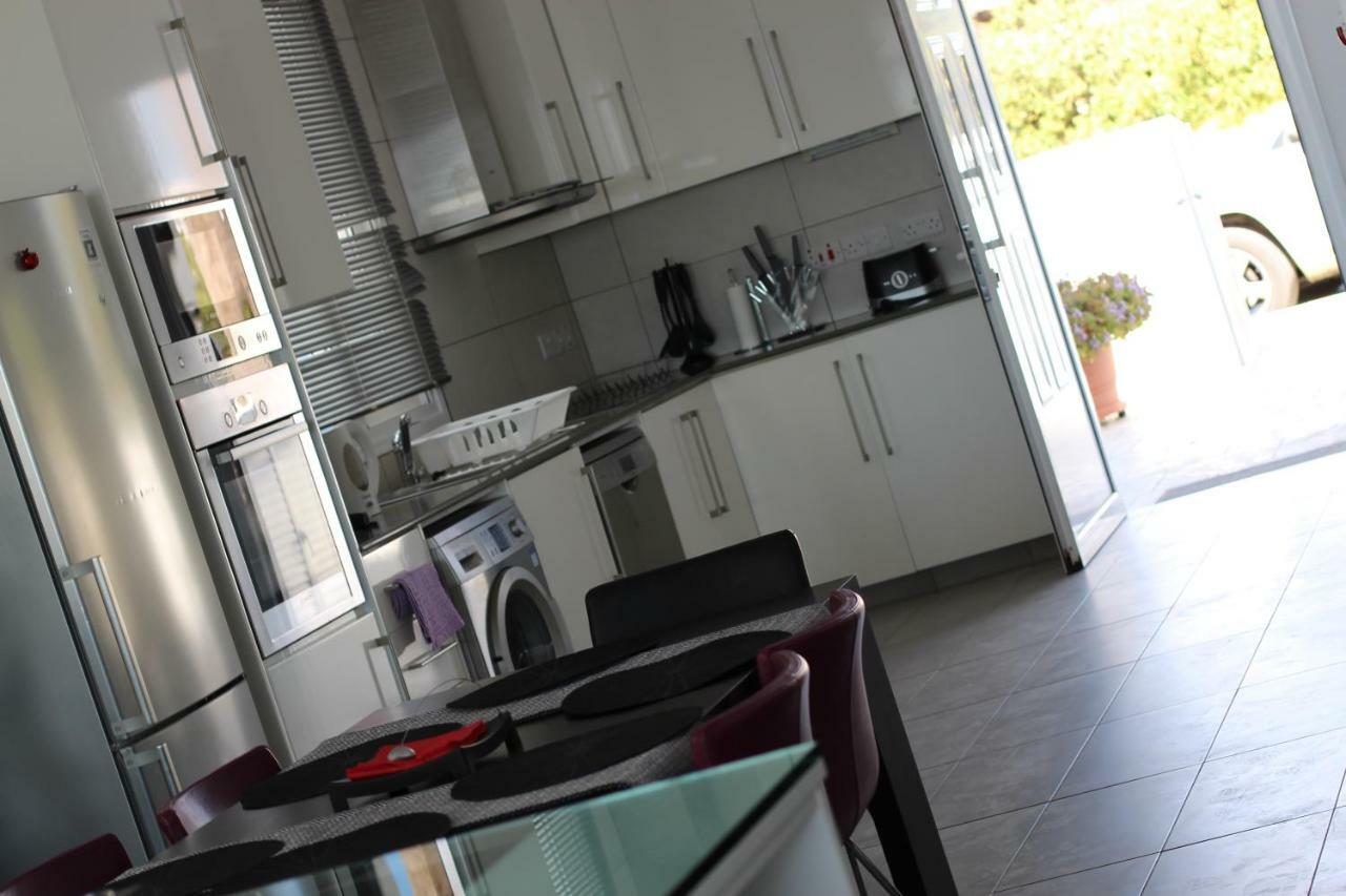 Gorgona Seafront 3 Bedroom With Private Swimming Pool Ayia Napa