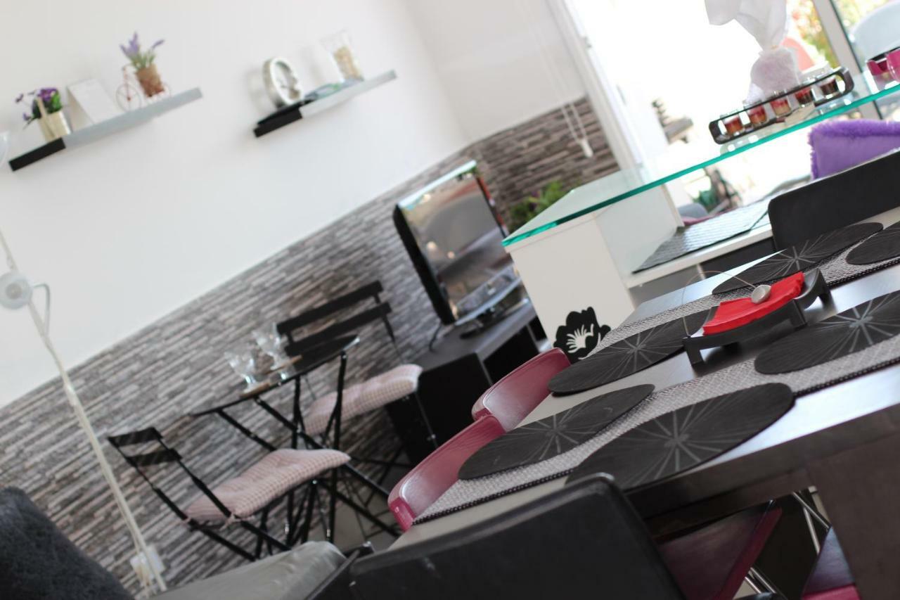 Gorgona Seafront 3 Bedroom With Private Swimming Pool