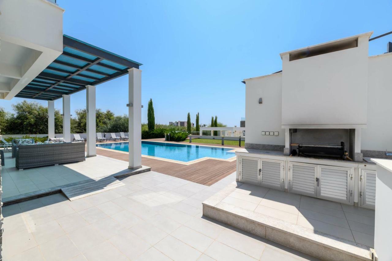 Ruidoso Luxury Seafront Villas Villa *