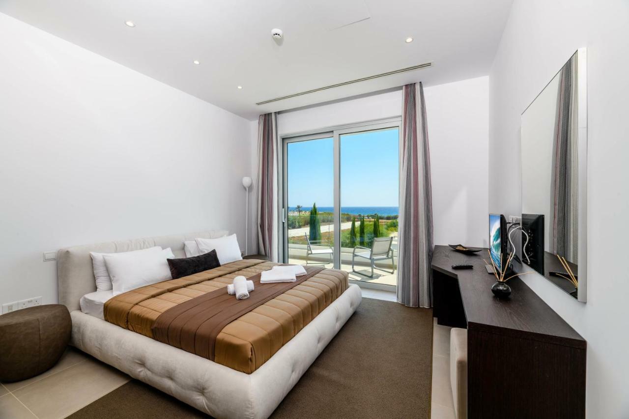 Ruidoso Luxury Seafront Villas Villa