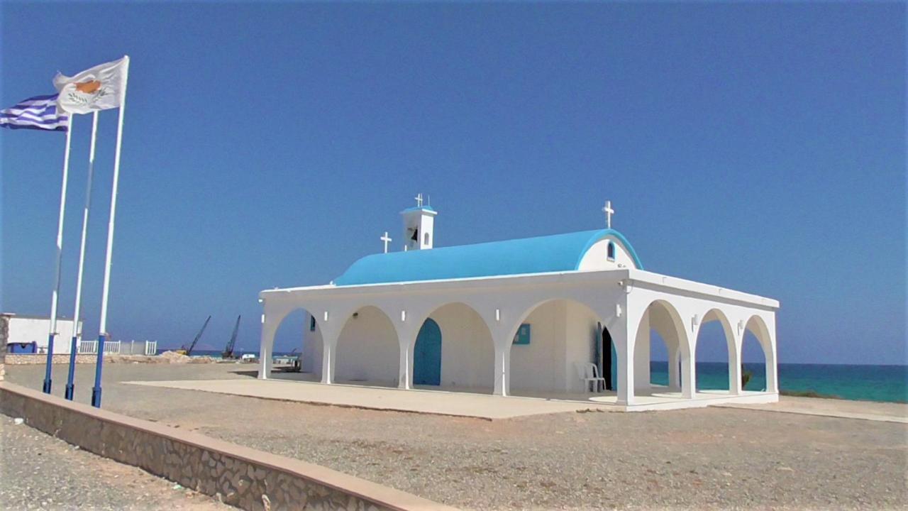 Kiveli Villa *