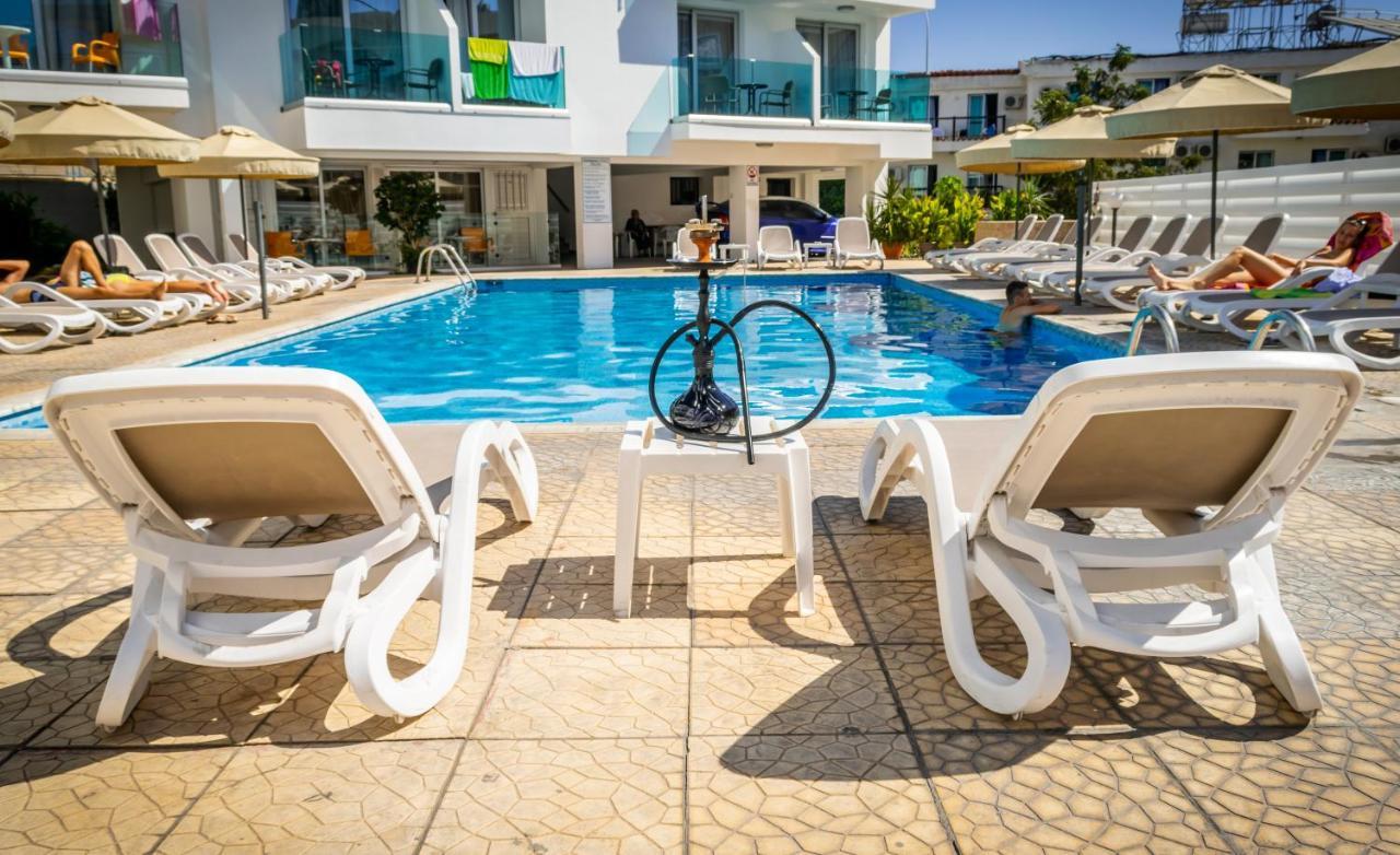 A Maos Ayia Napa